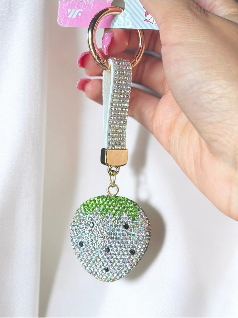 White Strawberry Keychain - Picture 2 of 2